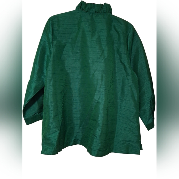 Crown & Ivy Emerald Green Ruffled Blouse-XL - Picture 3 of 10